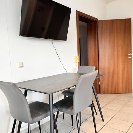 Modern Living Studios Karlsbad Exterior photo